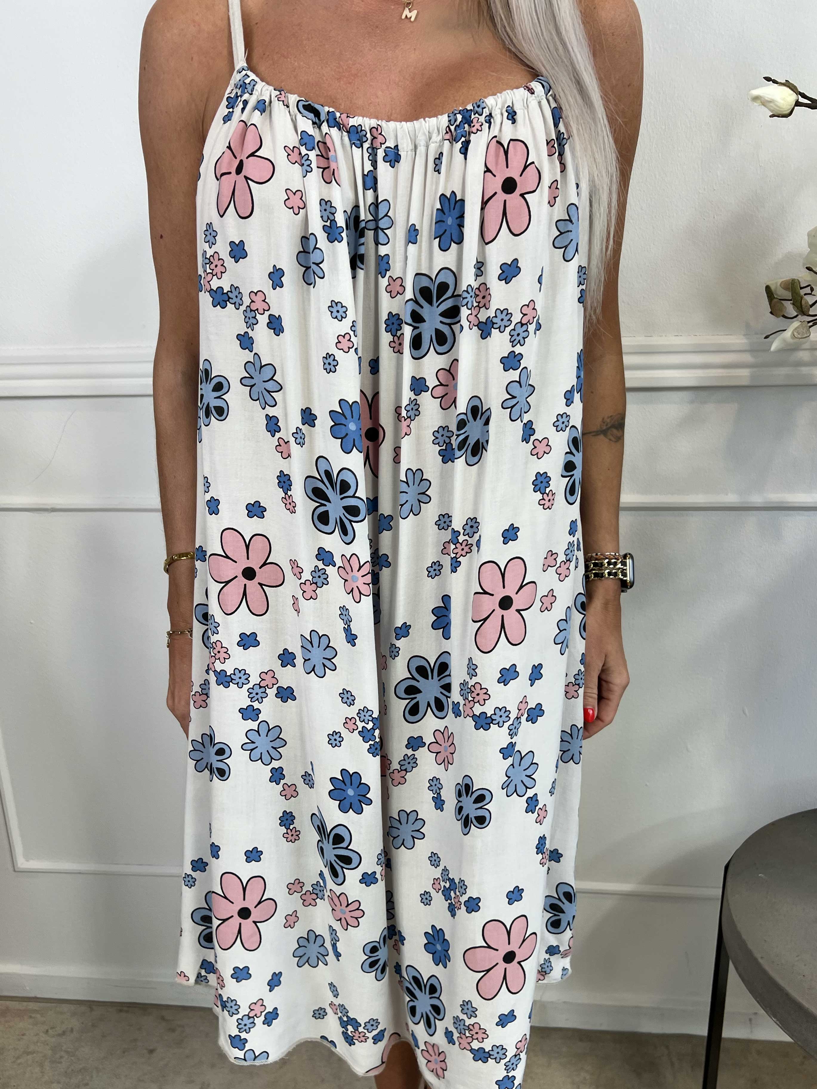 Sunshines Flower - Lätt viskosklänning med blommigt tryck